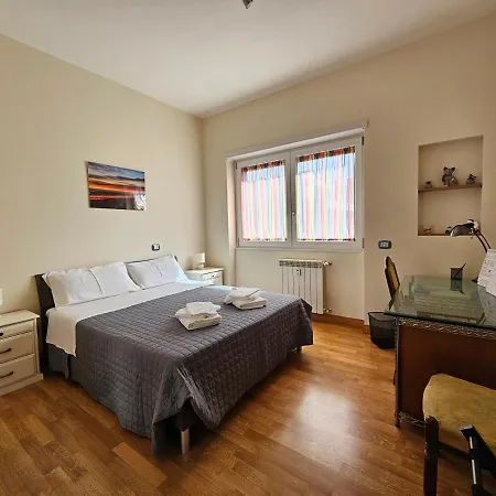 Edel House Apartamento Lido di Ostia