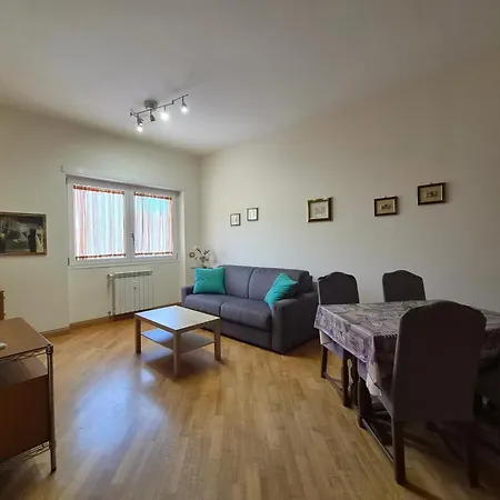 Apartment Edel House *